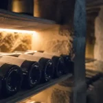 Éclairage cave à vin à LED sans UV pour protéger les bouteilles